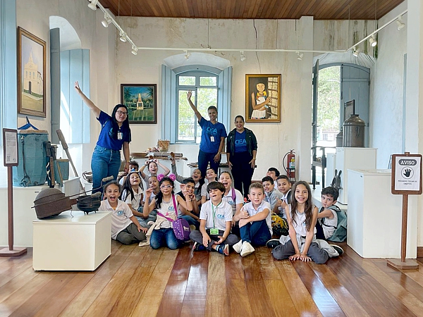 Alunos do CEA vivenciam história local em visita ao Museu Histórico de Santa Cruz