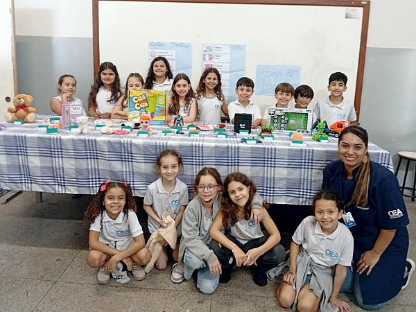 Estudantes do 3º Ano vivenciam situações reais de compra e venda em “Bazar Monetário”