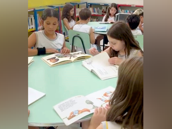 Incentivo à leitura: Alunos do 4º Ano (vespertino) do CEA realizam a primeira visita do ano à biblioteca escolar