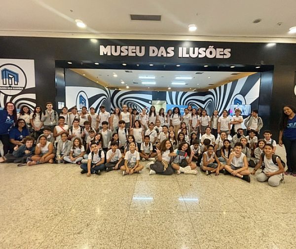 5º Ano do CEA vive experiência incrível no Museu das Ilusões, unindo aprendizado e diversão! Fotos: Divulgação.