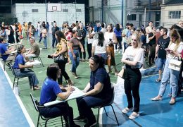 Encontros no CEA integraram família e escola para discutir o progresso dos alunos e planejar o ano letivo. Fotos: Divulgação.